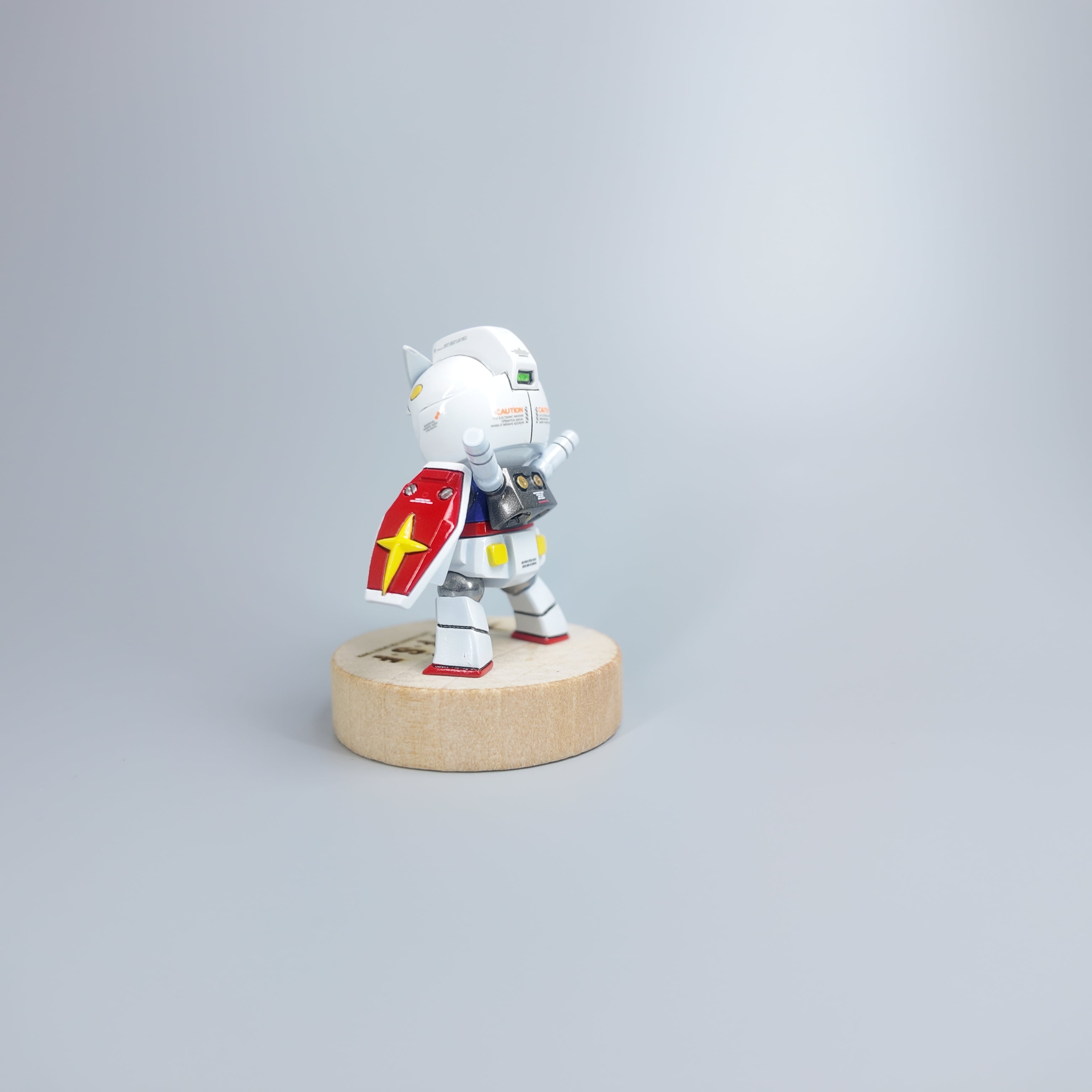 RGM-79 Series Combat Mini Mech Figurine