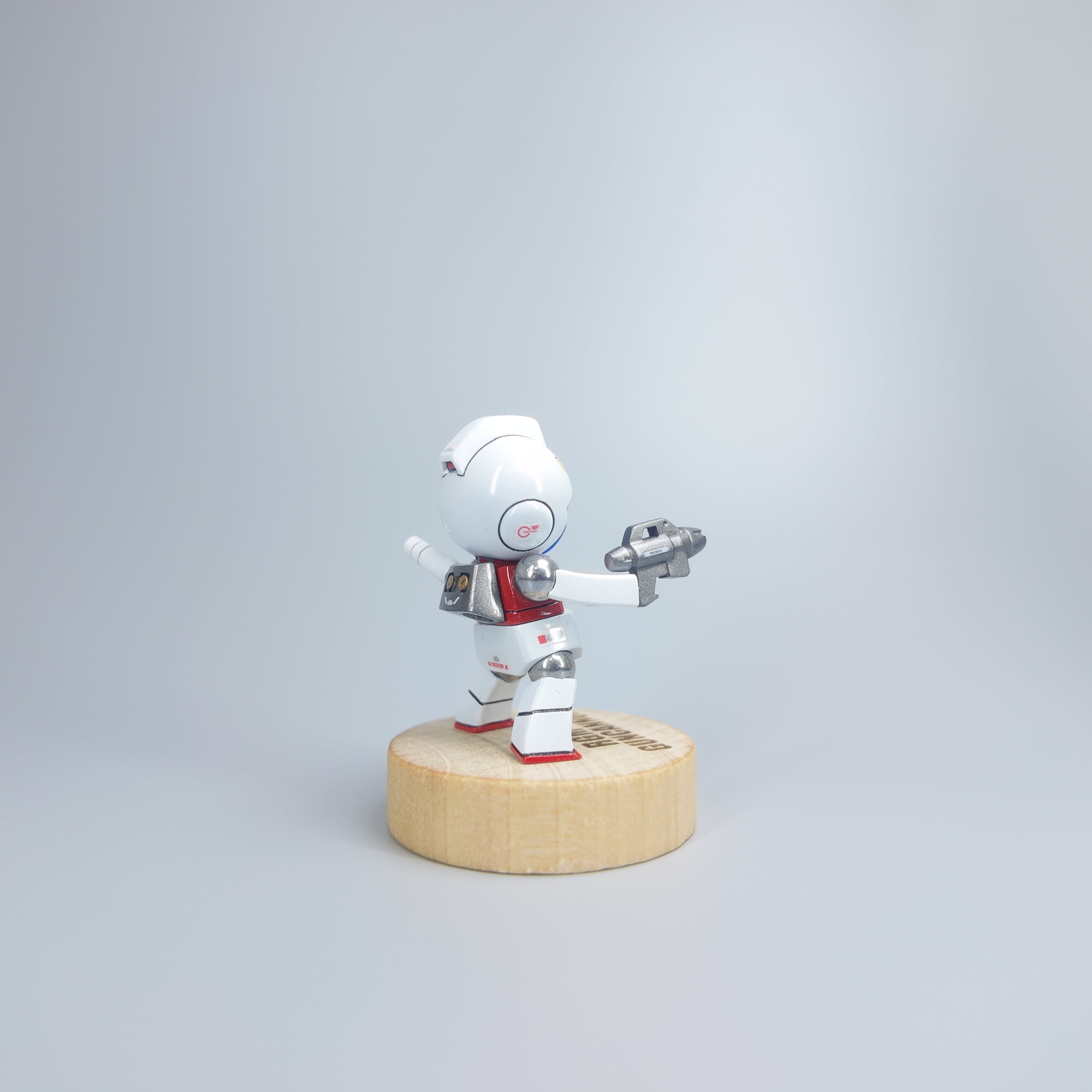 RGM-79 Series Combat Mini Mech Figurine