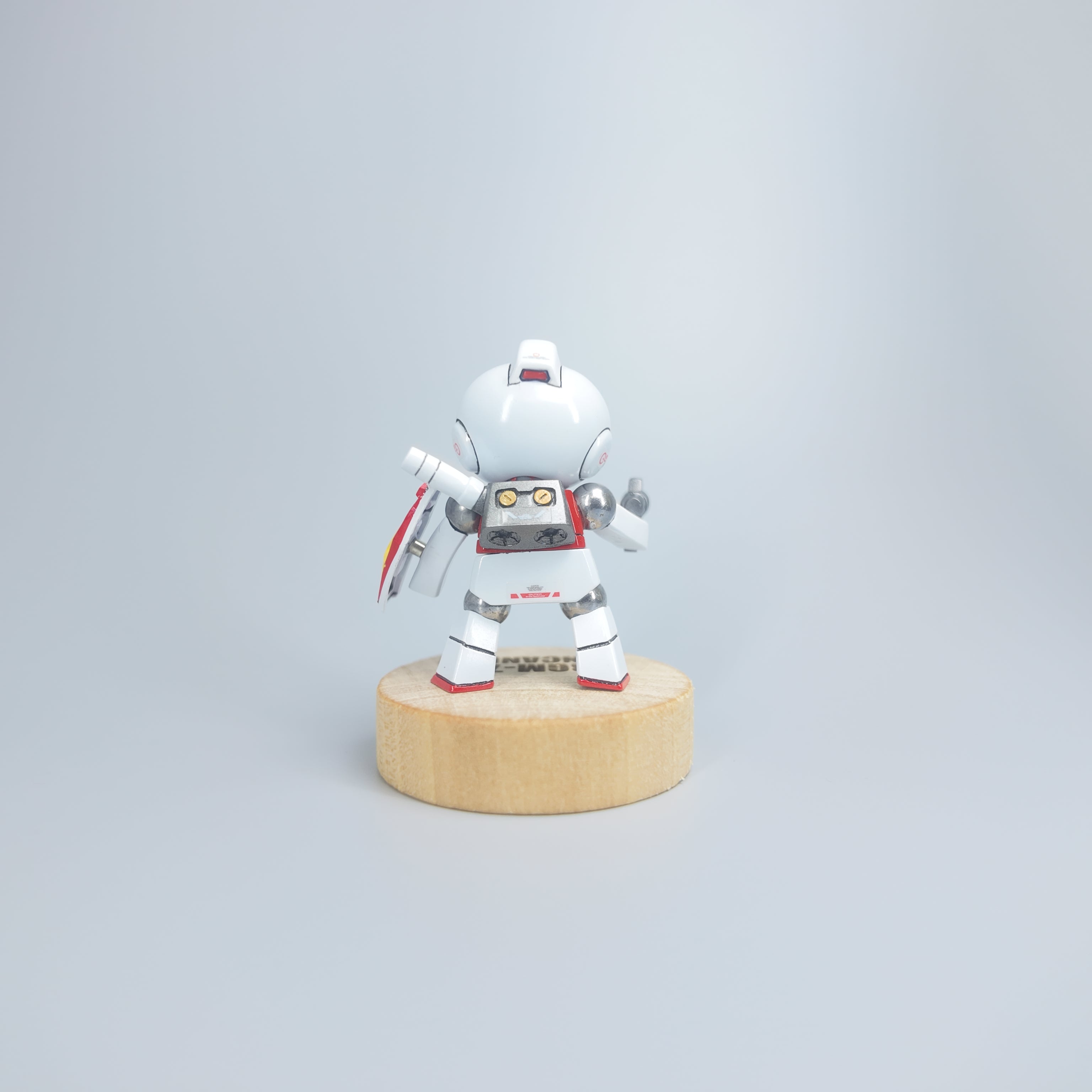 RGM-79 Series Combat Mini Mech Figurine